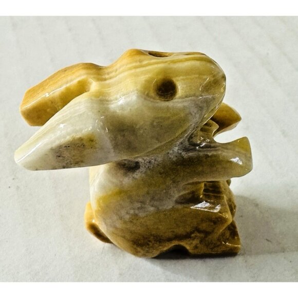 Vintage Natural Stone Yellow Jasper Carved Bunny Rabbit Sitting Up 1 1/2” - Picture 2 of 14